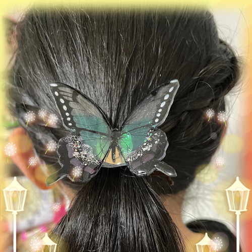 舞う蝶々のヘアゴム 大 ポニーフックに変更可 ヘアゴム あおい 通販