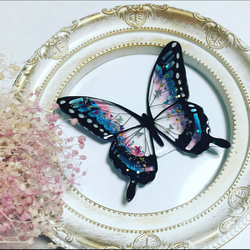 魅せる蝶々のヘアゴム 1枚目の画像