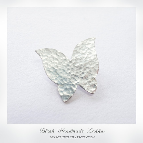 〚 butterfly 〛sv925 simple butterfly brooch 1枚目の画像