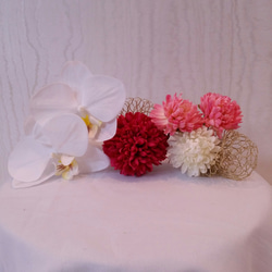 ラブリー♡胡蝶蘭とピンクマムのヘッドドレス 3枚目の画像
