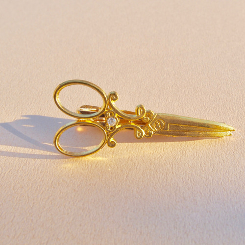 ネクタイピン　カフス　エメラルド　ゴールド 7月の誕生石 ゴールドルビーネクタイピン（タイバー）