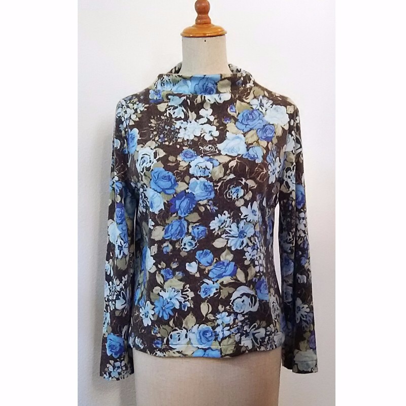 花柄のカットソー 12号サイズ