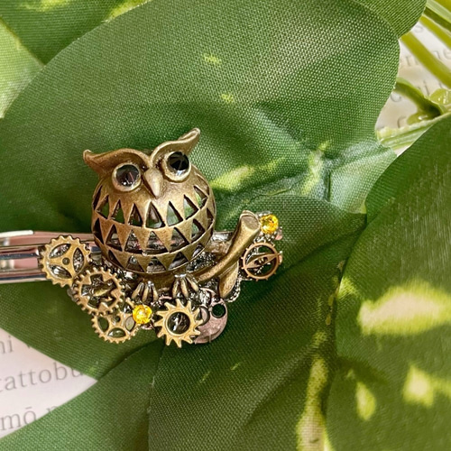 ダイヤモンドの❰目❱が可愛い。梟シェイプネクタイピン