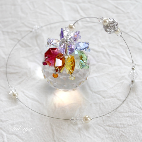 Swarovskiクリスタル 七色の花びら輝くロングサンキャッチャー サン