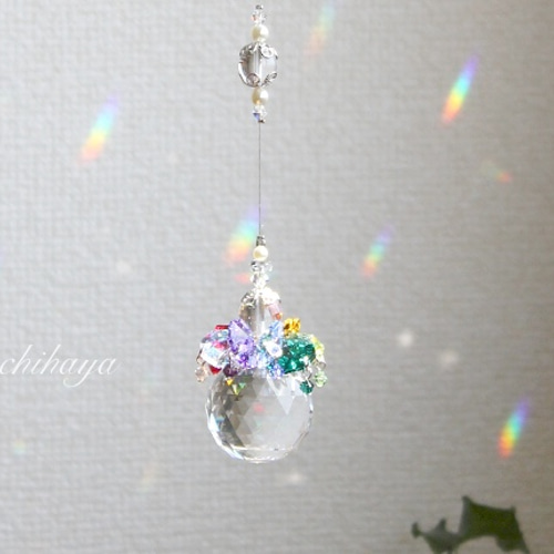 Swarovskiクリスタル 七色の花びら輝くロングサンキャッチャー サン