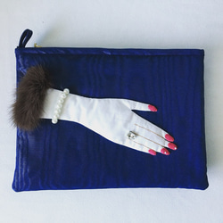Madame's Hand clutch bag (navy&mink) 2枚目の画像