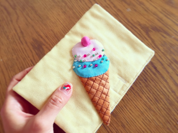 送料無料☆ I ♥︎ ice cream ミニポーチ(yellow) 2枚目の画像