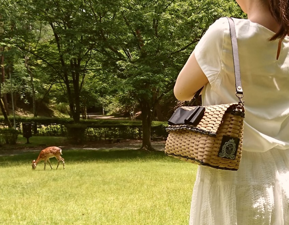 ≪70cm≫オトナのリボン ベージュ×黒のかごのショルダーバッグM