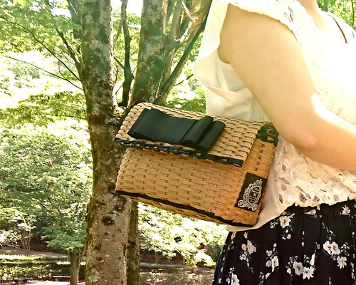 ベージュ かごバッグ 黒いリボン付き トッカ TOCCA BICOLOR RIBBON BASKET かごバッグ （ベージュ