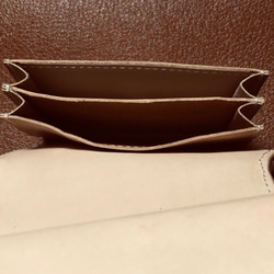 オーダー作品　マグネットボタンのパグちゃん大容量ミディ財布 5枚目の画像