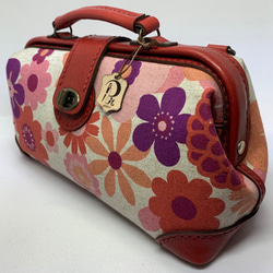 革と布のダレスバッグ「ショコラ」 コットン生地　花柄 2枚目の画像
