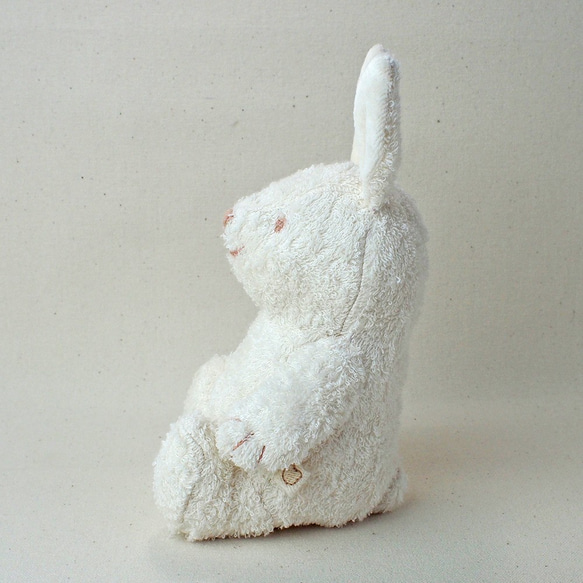 オーガニックコットンうさぎのぬいぐるみMサイズ 3枚目の画像