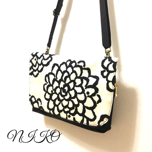 ❤️ポーチ、クラッチバッグ、ショルダーバッグ❤ 楽天市場】『半額セール』 UYBAG 【ビジネスでも使いやすい