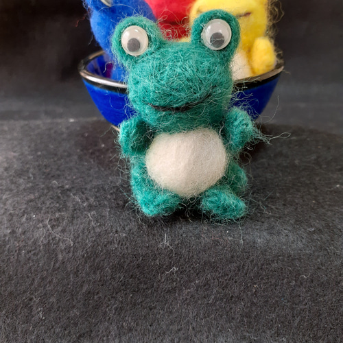 カエル　羊毛フェルト カエル(羊毛フェルト) - メルカリ