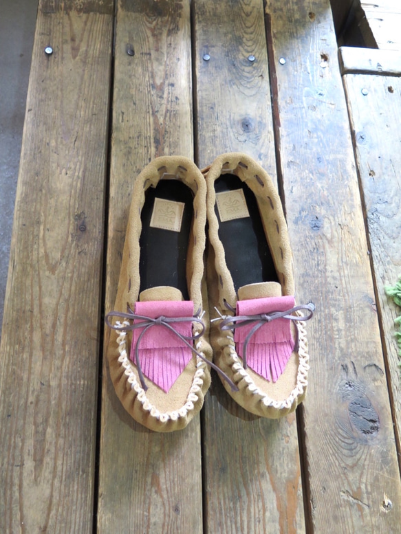 莫卡辛鞋手工製作莫卡辛真皮米色/粉色 第3張的照片