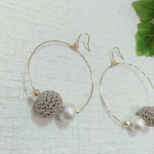 ニットボールとコットンパールの大人のゴールドフープピアス ピアス 