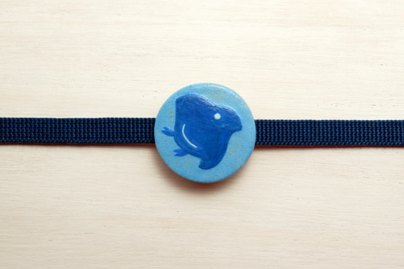 千鳥陶器帯留め（丸×青） 1枚目の画像
