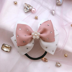 ラインストーンリボンのヘアゴム （ホワイト&大人ピンク）♡キラキラ可愛い♡ 2枚目の画像