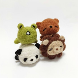 累趴系列3 棕熊、獅子、青蛙、熊貓 -羊毛氈 鑰匙圈、吊飾、擺飾 第5張的照片