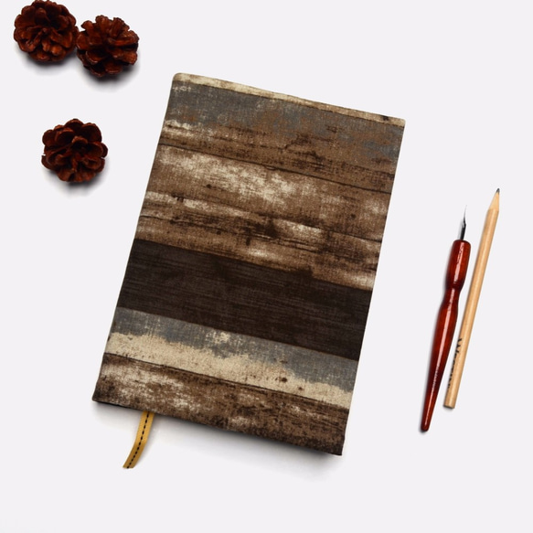 Retro wood pattern book cover with bookmark handmade 4枚目の画像
