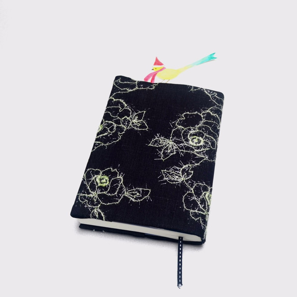 Denim embroidery roses book cover with bookmark handmade 2枚目の画像