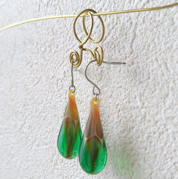 drop　ピアス　Green 2枚目の画像