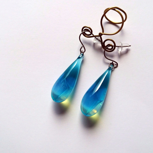 drop　ピアス　ソーダ 1枚目の画像