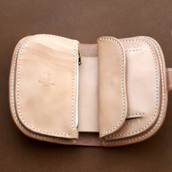 はなちゃんさま専用本革フラップハーフ財布（受注制作）手縫いヌメ革ナチュラル 牛皮牛革 天然 2枚目の画像