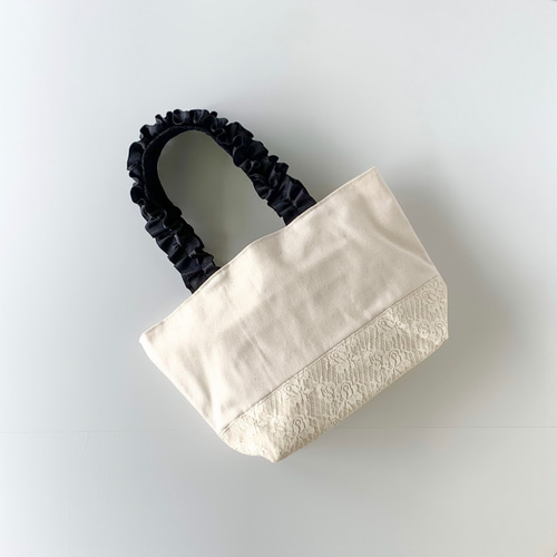 ぐれ ブラック 麻紐フリルバッグ ♪ ハンドメイド ブラック 麻紐 バッグ フリフリ ♪ ハンドメイド - メルカリ