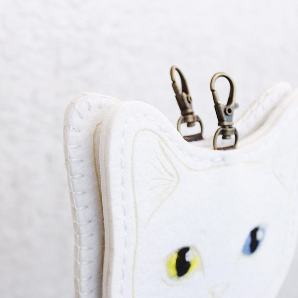 Cat-貓咪系列-羊毛氈鑰匙包Key sets/羊毛氈鑰匙套 <<White Cat 白貓>> 第4張的照片