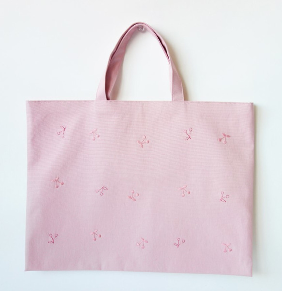 レッスンバッグ　さくらんぼ 刺繍　ピンク　ストライプ チェリー 女の子 2枚目の画像