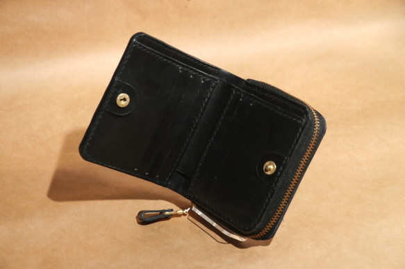 「KENT的手工皮革」黑色植鞣5卡拉鍊短夾 第2張的照片