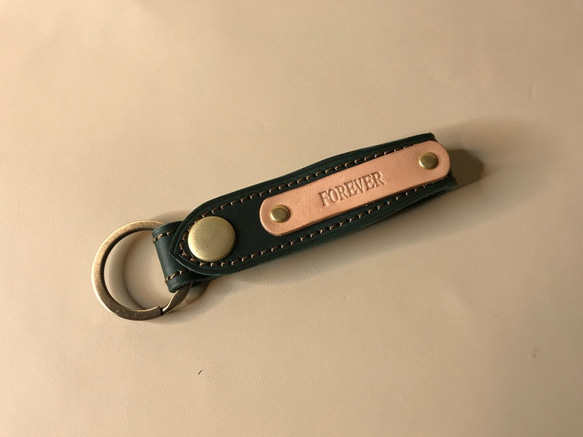 「KENT的手工皮革」植鞣革印字鑰匙圈-3色 第2張的照片