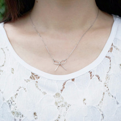 [ Cami Handicraft ] 乖女孩兒的蝴蝶結短鏈 - 純銀款 第3張的照片