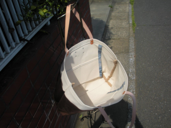 【送料無料】倉敷帆布とメッシュのトートバック：栃木レザー持ち手 5枚目の画像