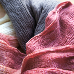 野菜色素ウールのスカーフ -  Luscinia 4枚目の画像