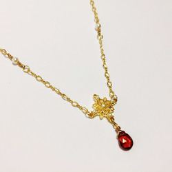 紅石榴石珍珠花墜18KGF項鍊 Garnet pendant x Pearl Charm Necklace 第3張的照片