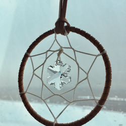 ドリームサンキャッチャー 革 雪の結晶 スワロフスキー 4枚目の画像