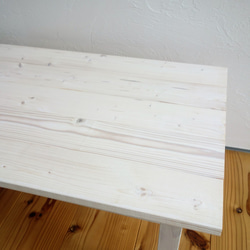 ホワイトカラーのカフェテーブル 4枚目の画像
