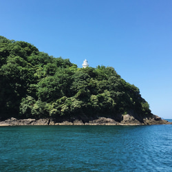 島の灯台と蒸気船のネックレス 10枚目の画像