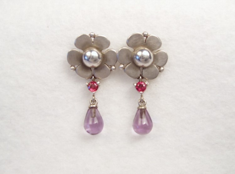 SV950ピアス/ピンクスピネル+アメジスト