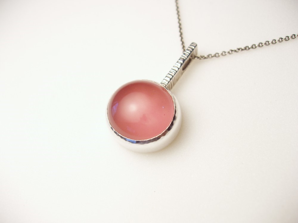 SV950ペンダント/ガラス（バーナーワーク）～コーラルピンク　+SV925チェーン 9,331円