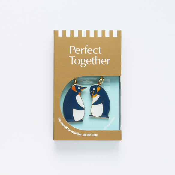 『客製生日 / 情人 禮物』Perfect Together 鑰匙圈-國王企鵝《客製化雷刻字服務》 第6張的照片