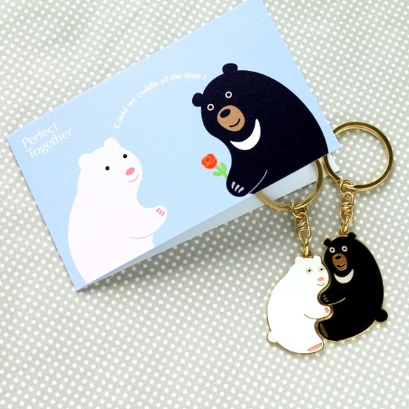 『客製生日 / 情人 禮物』Perfect Together 鑰匙圈-北極熊與台灣黑熊《客製化雷刻字服務》 第5張的照片