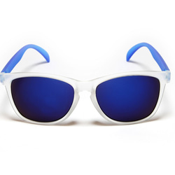 2is Ian 太陽眼鏡│透明白色霧面框│藍色反光鏡片│UV400 第8張的照片