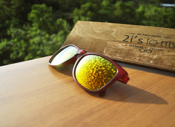 2is Deli 太陽眼鏡 百搭基本框│紅色霧面框│橘色鏡片│UV400 第2張的照片