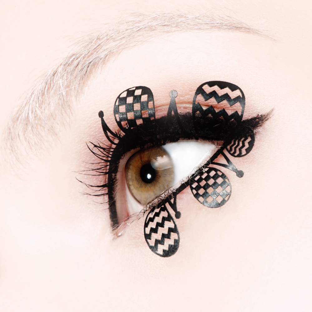 WHALE'S アート・デザイン・音楽 THE EYELASH