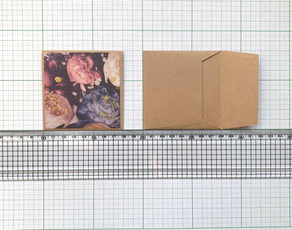 ミニ　スクエア封筒　クラフト紙　ゴールド箔入り　ボタニカル　花　3種類×4枚  12枚セット 7枚目の画像