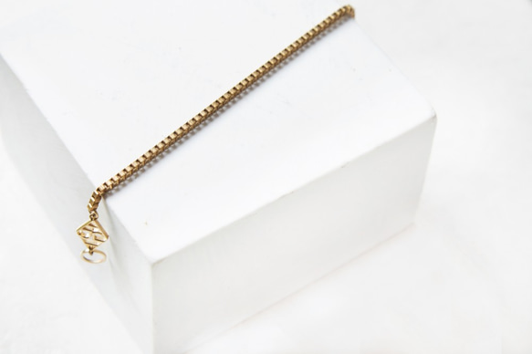 JUelry logo square chain bracelet - JUelry logo 黃銅格鏈手鍊 第1張的照片