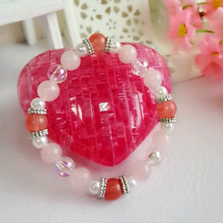 恋愛の石、チェリークォーツ、ローズクォーツを組み合わせ愛の目覚めへ